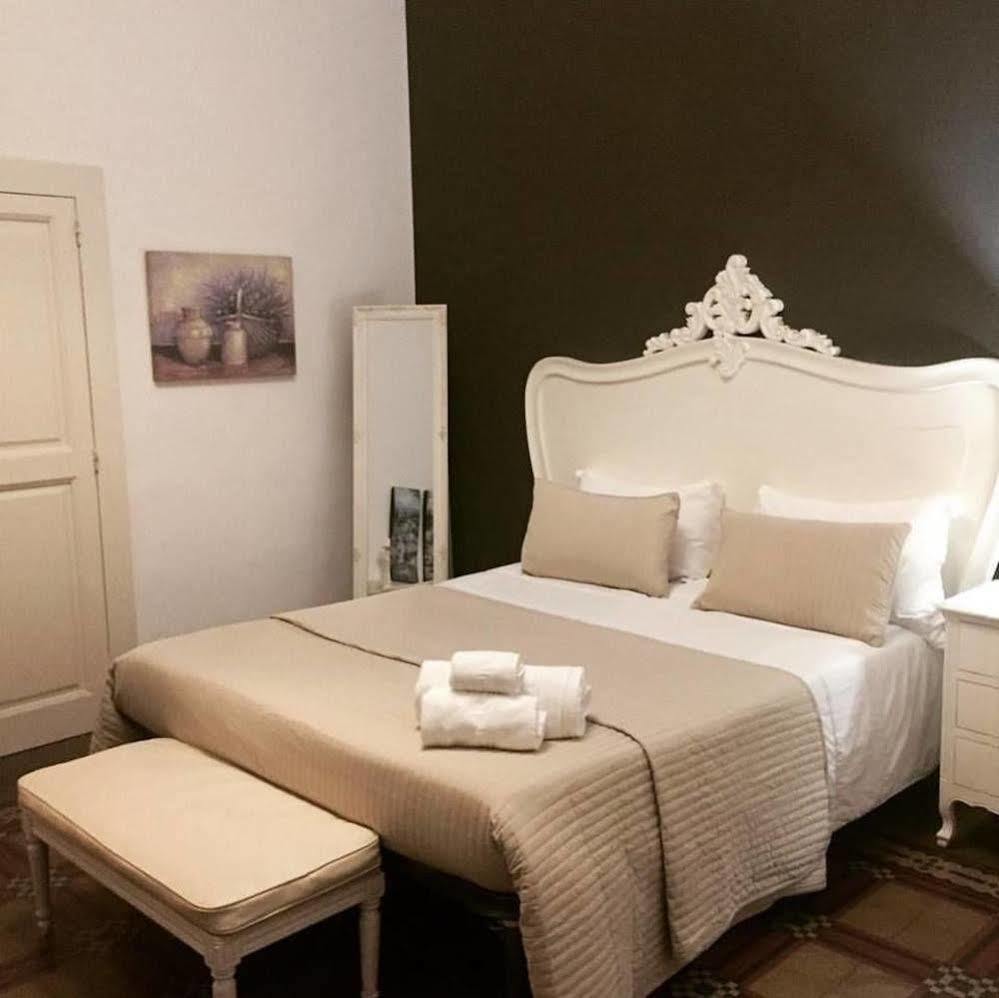 Casa Blanca Bed & Breakfast 3*